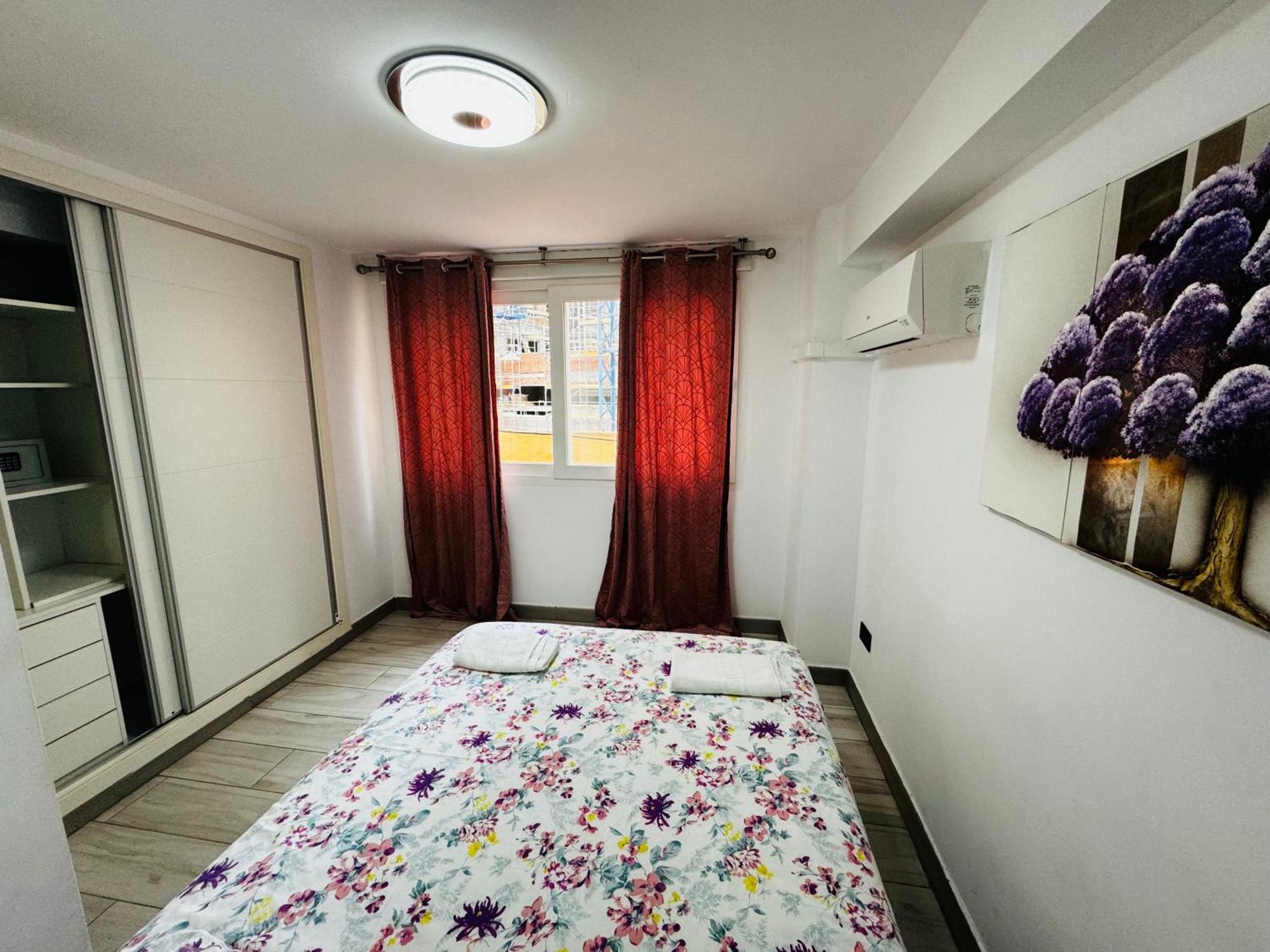 Apartamento Fabrynne Beach Малага Екстериор снимка