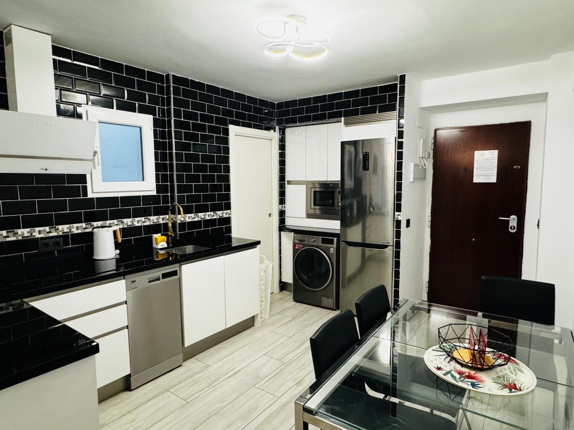 Apartamento Fabrynne Beach Малага Екстериор снимка