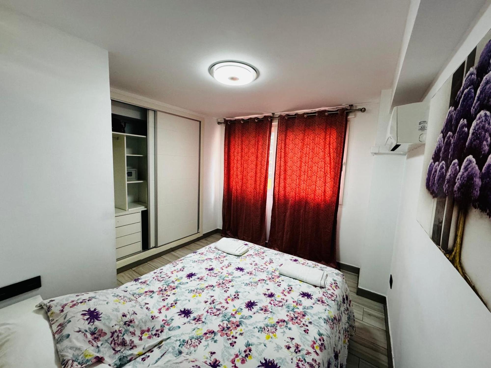Apartamento Fabrynne Beach Малага Екстериор снимка