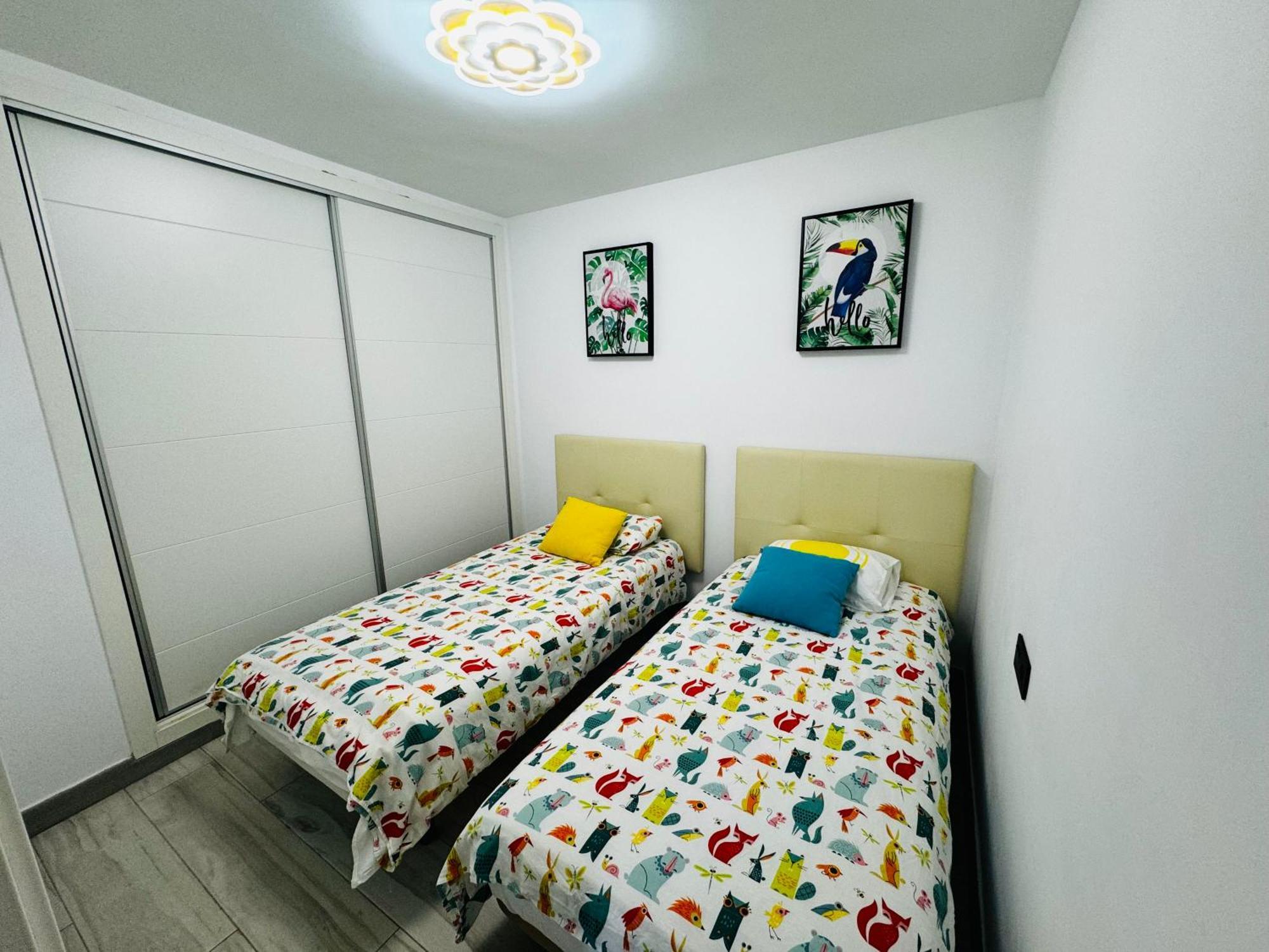 Apartamento Fabrynne Beach Малага Екстериор снимка