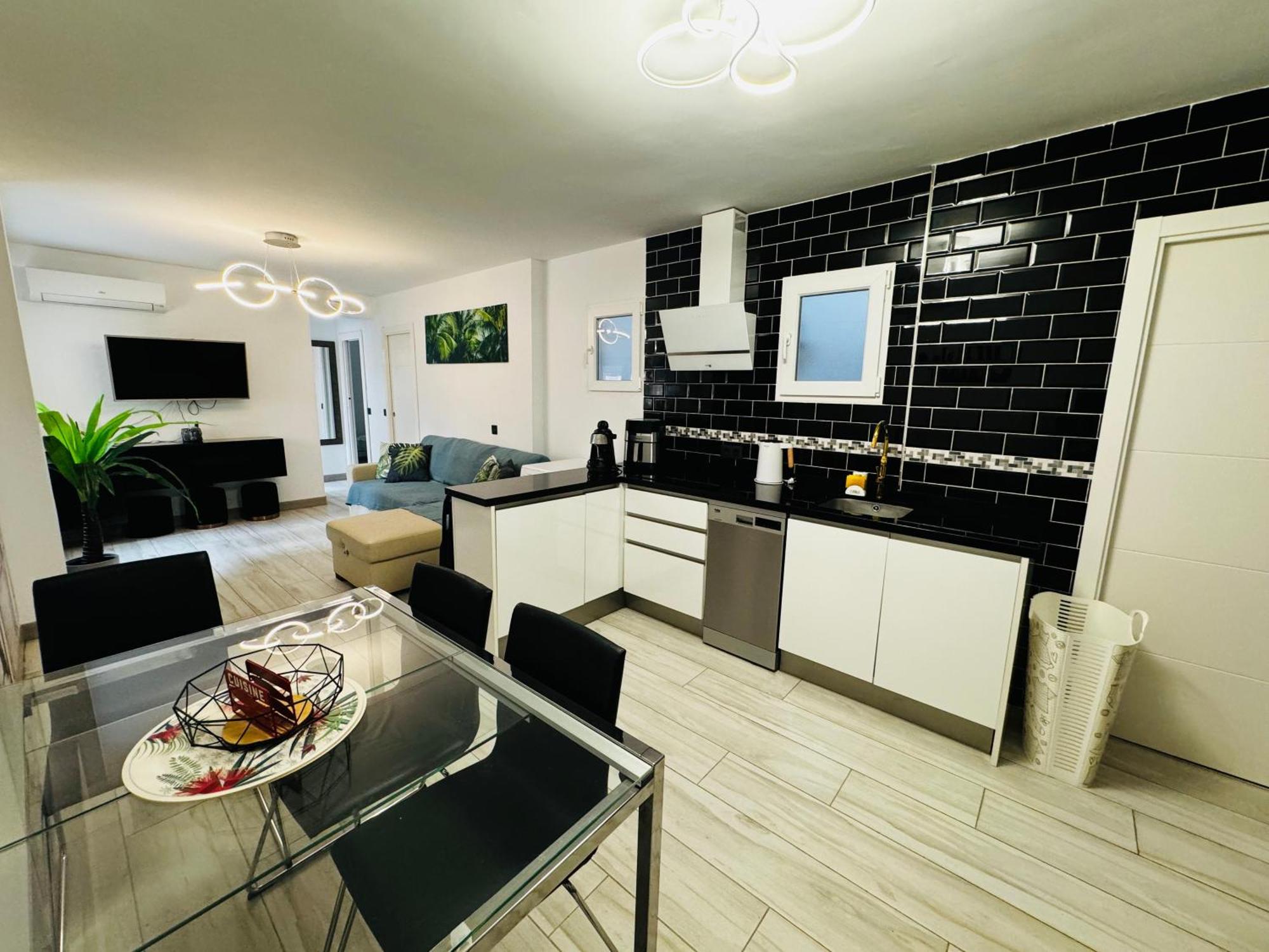 Apartamento Fabrynne Beach Малага Екстериор снимка